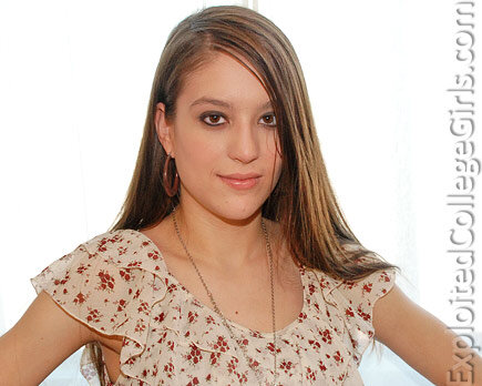 ecg-sarah-1296-MAIN-LRG