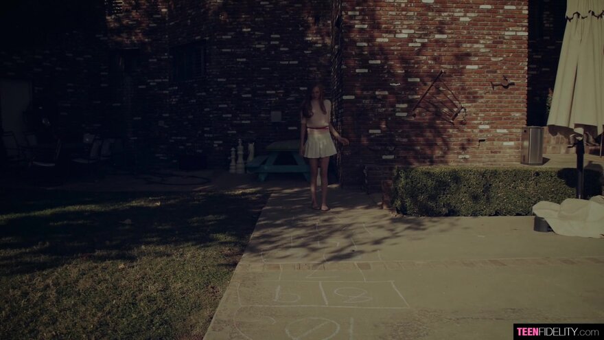 ava-parker-split-screen-teens_1080p.mp4_20240920014807_0002