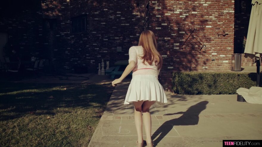 ava-parker-split-screen-teens_1080p.mp4_20240920014807_0007