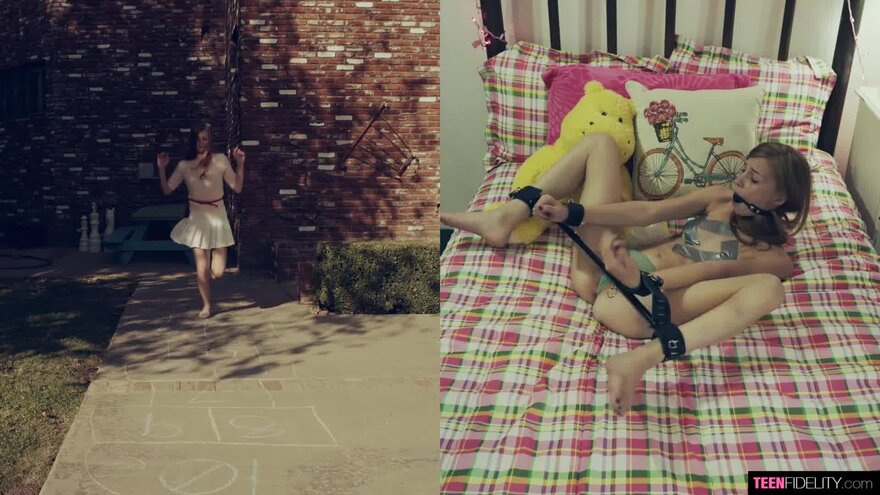 ava-parker-split-screen-teens_1080p.mp4_20240920014807_0022