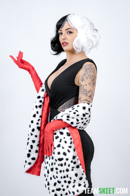 dyked_charlie_valentine__aubree_valentine_20250315_00006