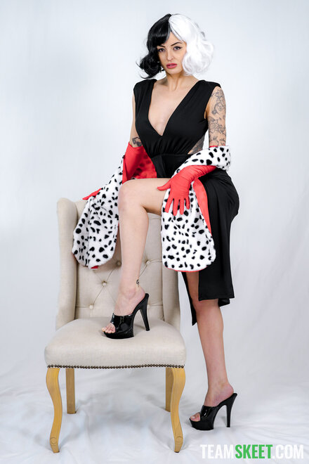 dyked_charlie_valentine__aubree_valentine_20250315_00015