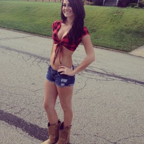 amateur-Foto Cut offs and cowboy boots