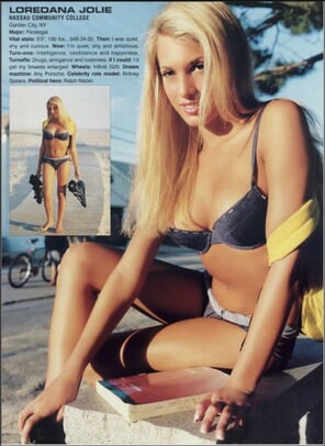zdjęcie amatorskie Playboys College Girls Magazine 11 12 2002-70