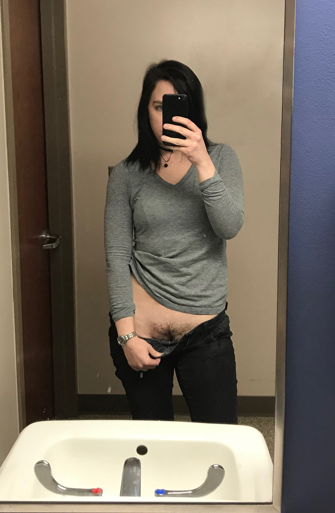 Work flash nude XGROOVY