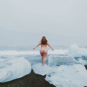 amateur pic London Andrews on ice.