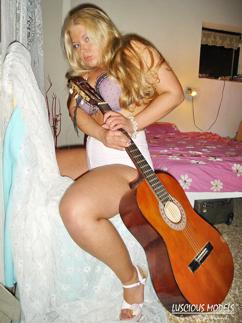 Meile 20070218-00291 nude