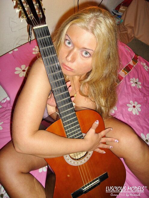 Meile 20070218-00334 nude