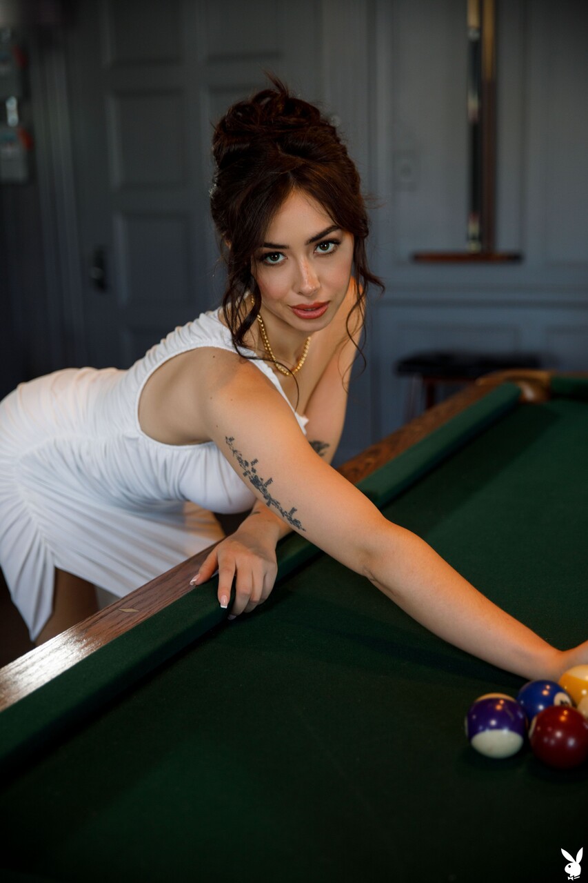 amateur photo CHLOE SURREAL PIC274