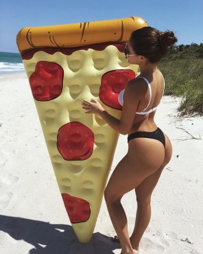 foto amatoriale pizza booty