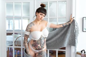 zdjęcie amatorskie Suicide Girls - Lorettarose - Nothings into Somethings (56 Nude Photos) (2)