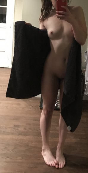 amateur-Foto Today I got for you - @scandreastone - she is PM'ing free nudes on Snapchat. Add her!