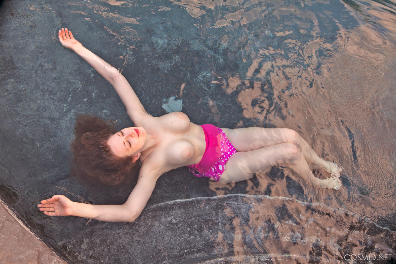 amateur photo 20392560