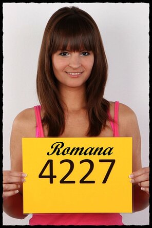 amateur photo 4227 Romana (1)