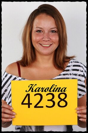 amateur photo 4238 Karolina (1)