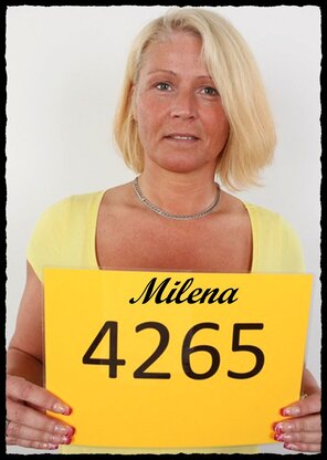 amateurfoto 4265 Milena (1)