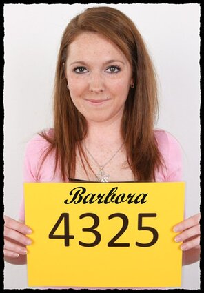 amateurfoto 4325 Barbora (1)