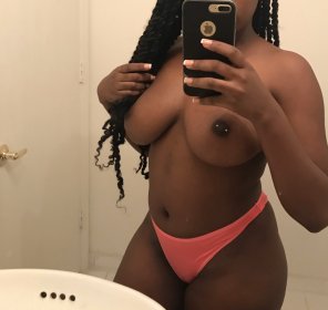amateur pic Titty Tuesday ðŸ˜