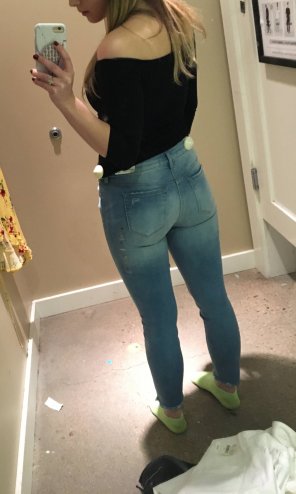 amateur pic I'm undecided on these jeans. What do you all think?