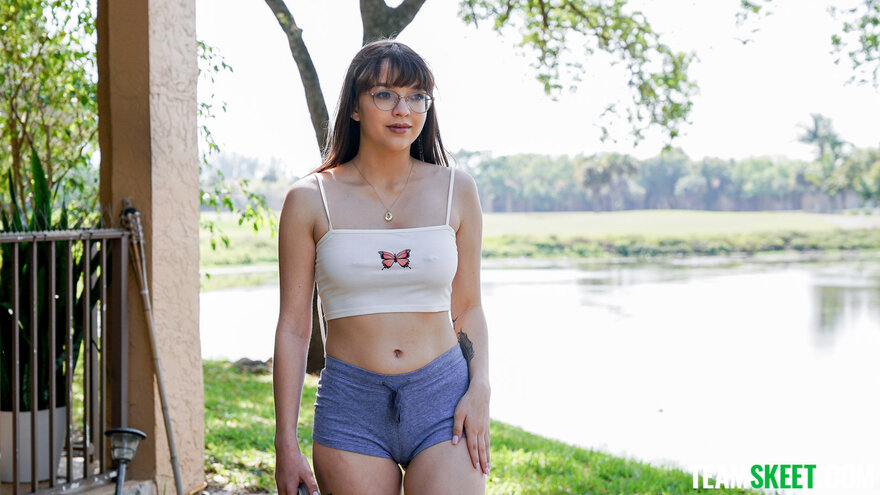 teenpies_honey_hayes_044