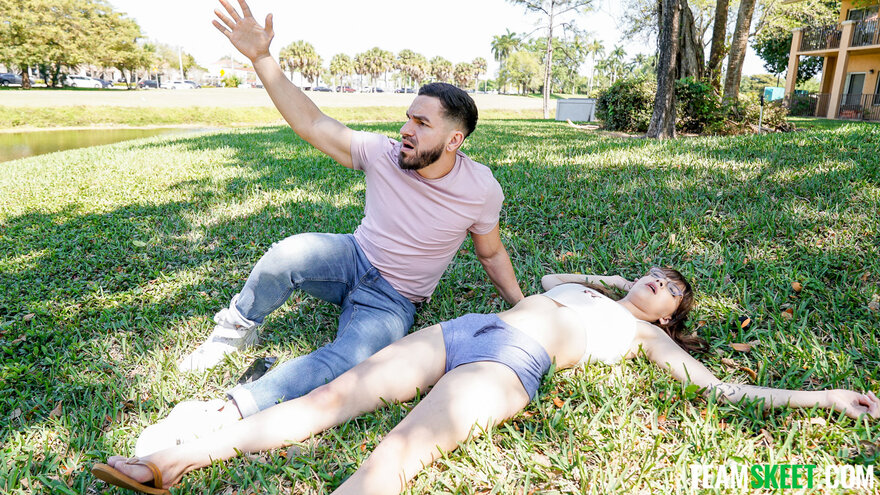 teenpies_honey_hayes_061