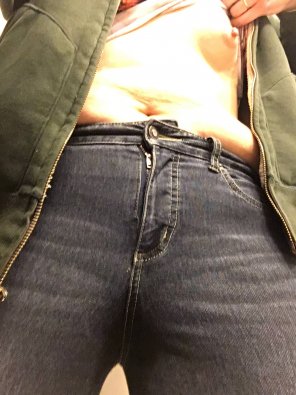 amateur photo 2018 Body Gratitude Month 2 Day 15 - my body & mind felt amazing tonight against the person who made me feel so good that I soaked my jeans a litt
