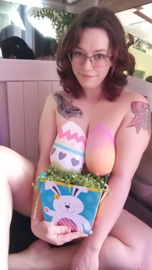 zdjęcie amatorskie Happy Easter, reddit! I did a little egg decorating.