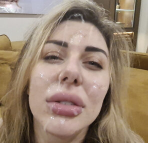 Foxy Polish slut wife posing and facialized – 35 pics