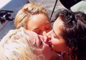 amateur pic Hair Kiss Interaction Blond Nose 