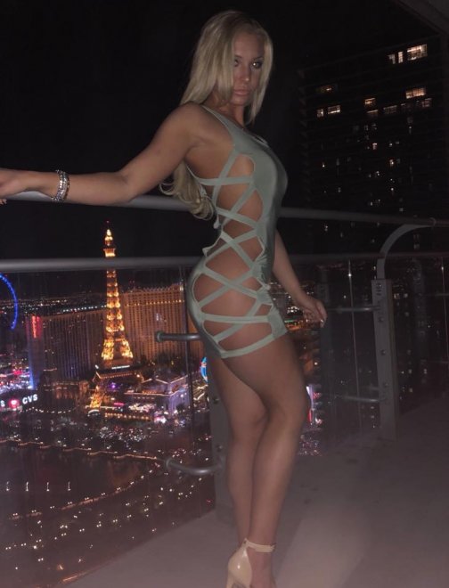 Vegas Baby nude