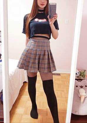 amateur pic Thighhighs + fishnets = ???