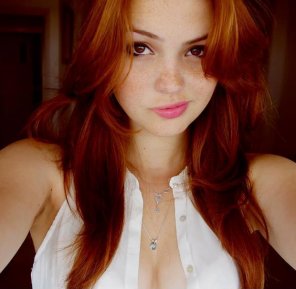 foto amatoriale Hair Face Red hair Lip Hairstyle Eyebrow 