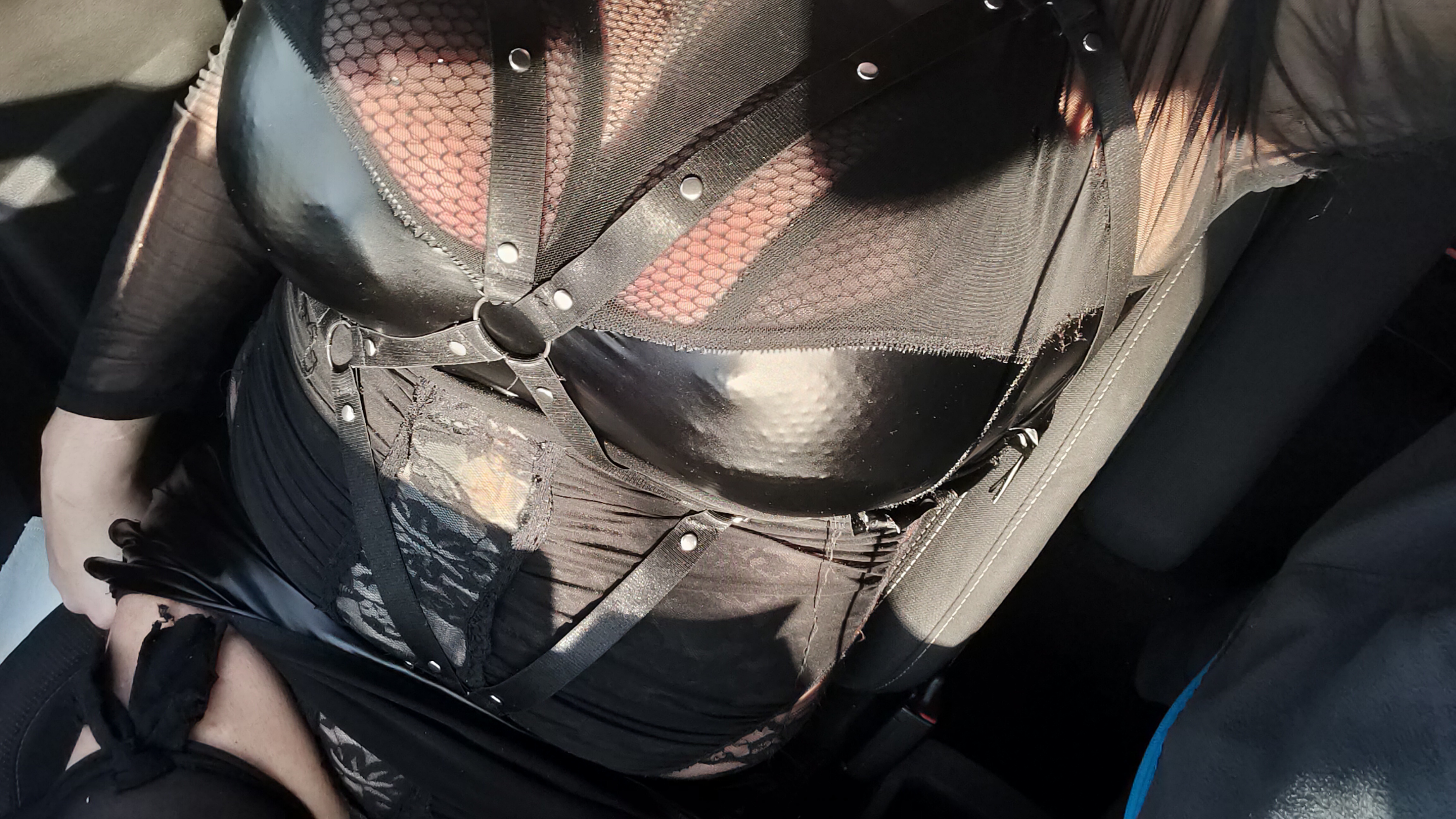 amateur photo 1000149374