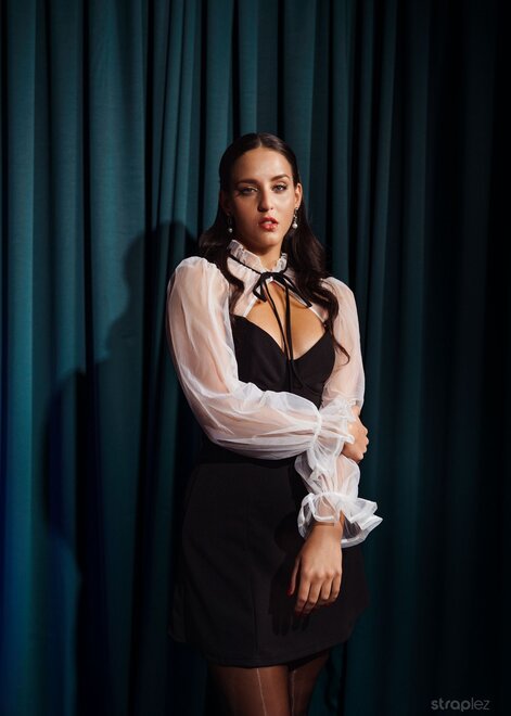 Straplez_Room-Service-1_Betzz--Lovita-Fate_medium_0089