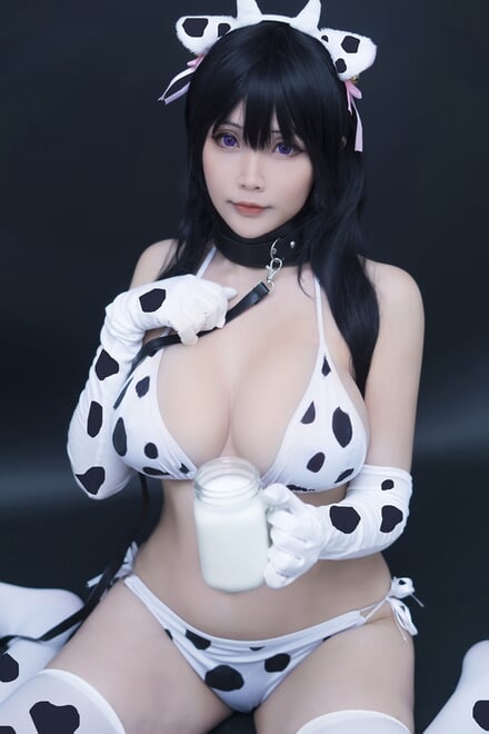 Hana-Bunny-Cow-Bikini-14