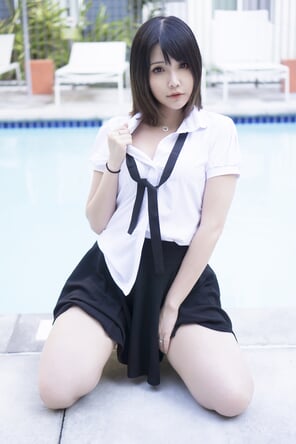 photo amateur Hana-Bunny-Wet-Shirt-Casual-1