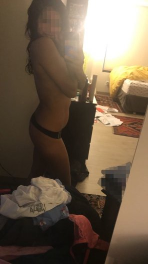 foto amatoriale Sorry [f]or the messy room!