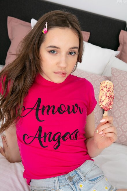 AmourAngels-Solar-TrueWonder-0013