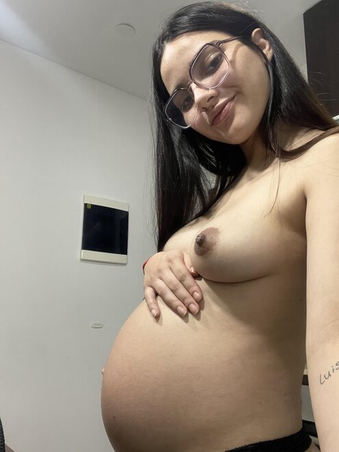 Side view of my belly at 31 weeks pregnant