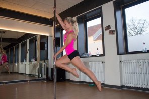 foto amatoriale Pole fitness is awesome!