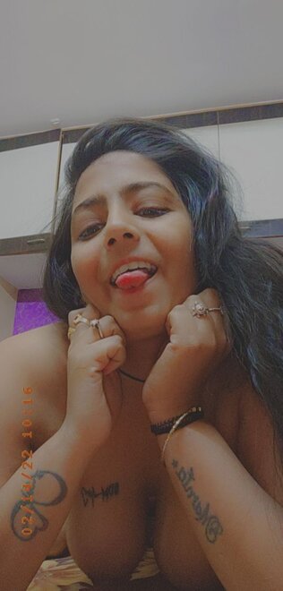 23712960-bath-desi-4