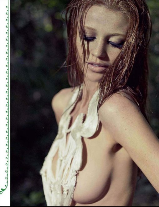 Cintia Dicker nude