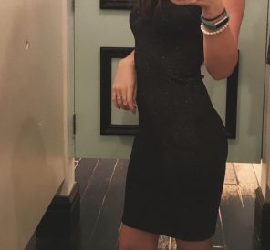 amateur pic What do yâ€™all think about THIS dress?