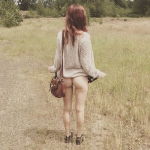 amateur pic Sophiestoned cute little ass outdoor