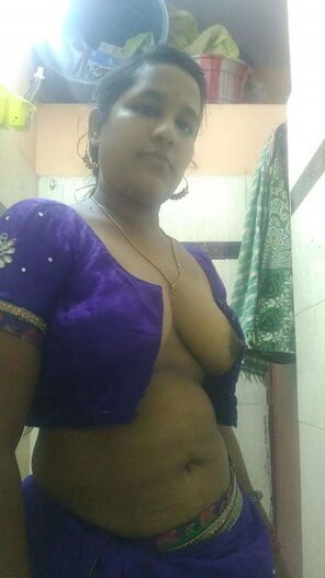 amateur pic Hot South indian lady hot and nude pics