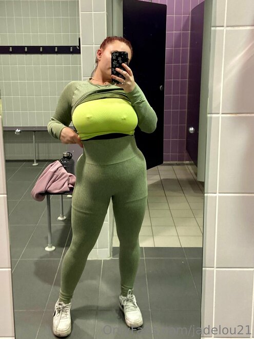 Pics by @onlyforfan_online (22)