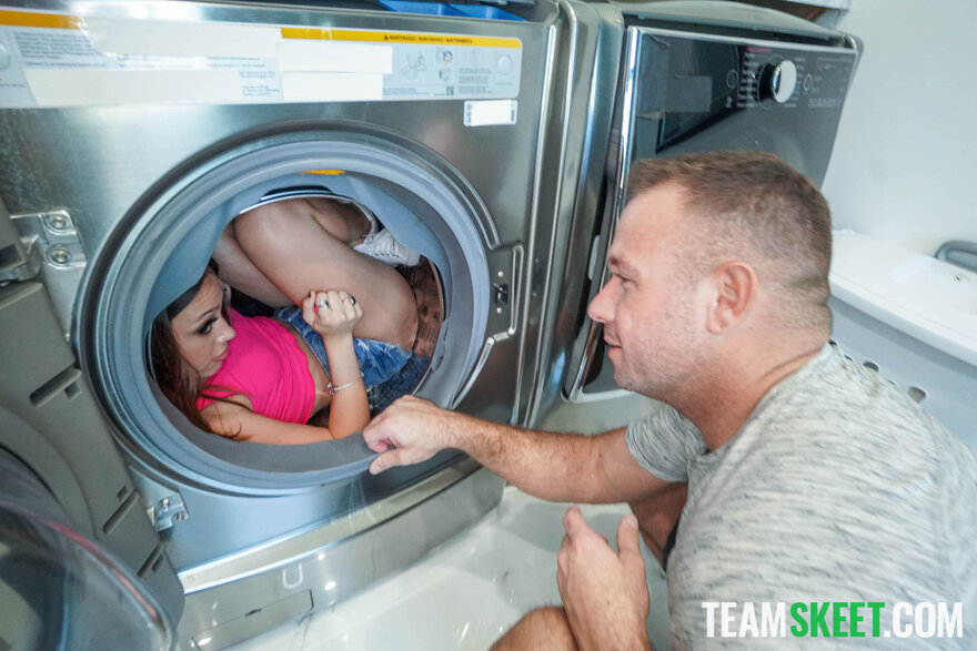 exxxtrasmall_laya_rae2_007