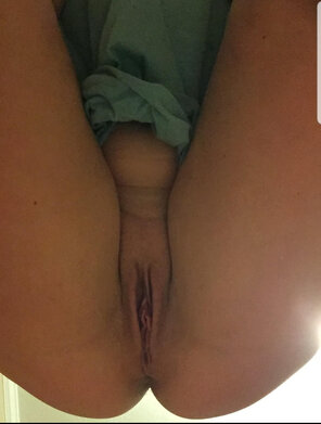 Let me sit on your [f]ace.