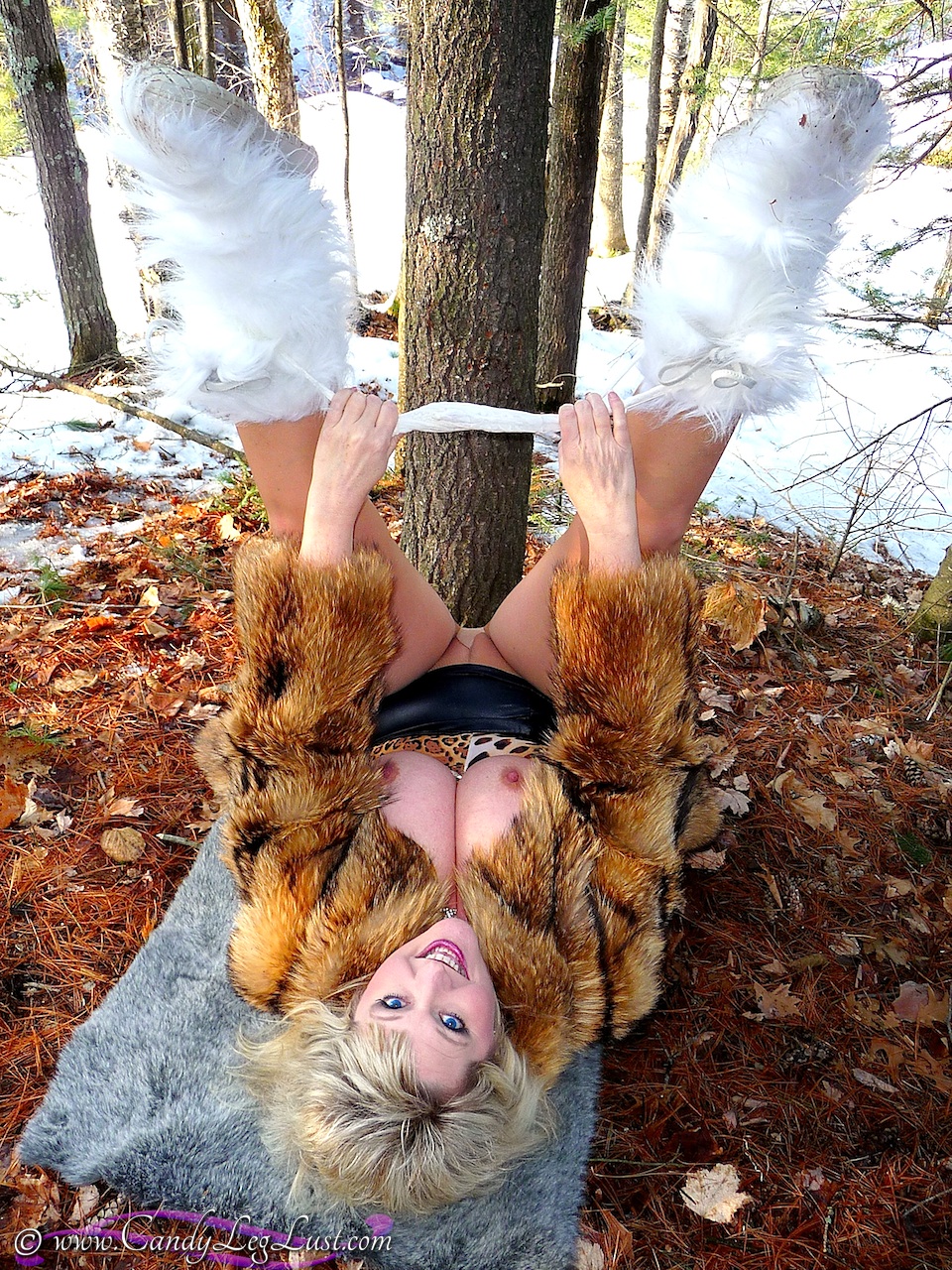 newbie photo Candee - Fur in Forest (75)