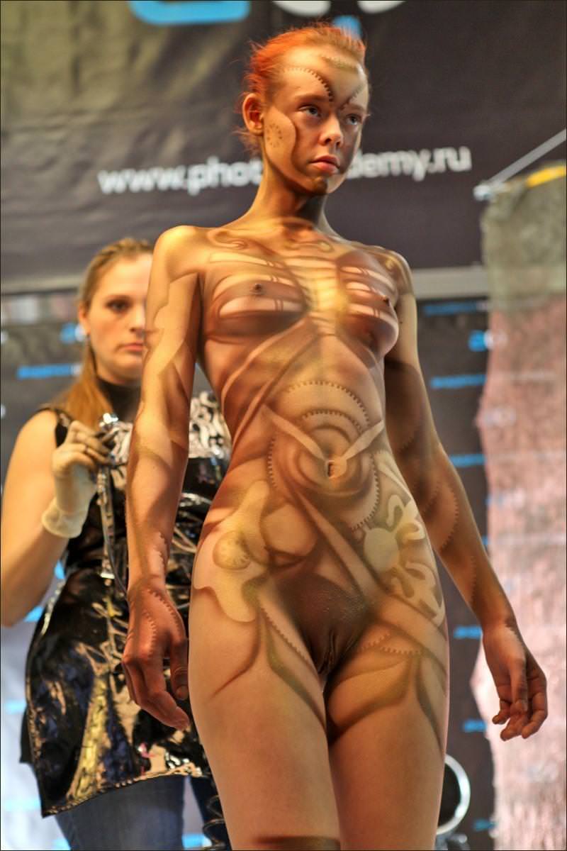 Nude fashion show porn
